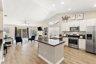 Single Family Residence, 4972 Lake Shore Court, Fallbrook, CA 92028 - 2