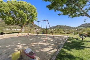 Single Family Residence, 4972 Lake Shore Court, Fallbrook, CA 92028 - 37