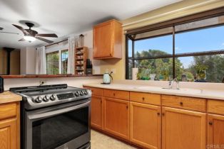 Single Family Residence, 1704 Winterwarm dr, Fallbrook, CA 92028 - 36