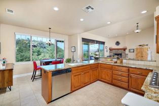 Single Family Residence, 2021 Willow Glen Road, Fallbrook, CA 92028 - 15
