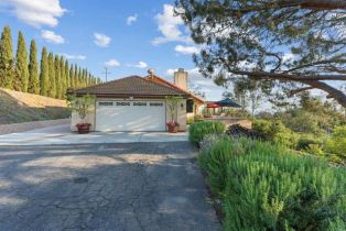 Single Family Residence, 13311 Hillstar lane, Valley Center, CA 92082 - 5
