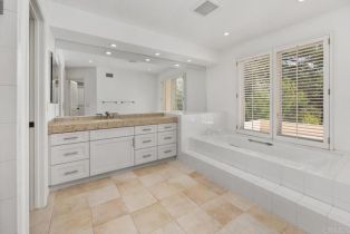 Single Family Residence, 16139 Rambla De Las Flores, Rancho Santa Fe, CA 92067 - 26