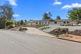Single Family Residence, 16220 Del Norte, Poway, CA 92064 - 4