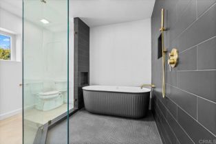 Single Family Residence, 16220 Del Norte, Poway, CA 92064 - 40