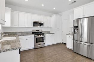 Single Family Residence, 346 Dun Blazer way, Fallbrook, CA 92028 - 9