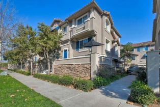 Condominium, 4031 Aidan Cir, Carlsbad, CA  Carlsbad, CA 92008