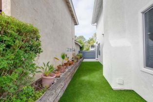 Single Family Residence, 6837 Via Verano, Carlsbad, CA 92009 - 38