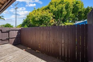 Single Family Residence, 1565 Chestnut ave, Carlsbad, CA 92008 - 15