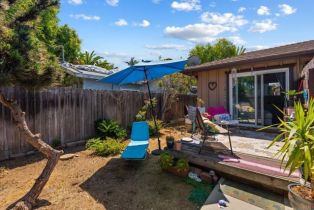 Single Family Residence, 1565 Chestnut ave, Carlsbad, CA 92008 - 16