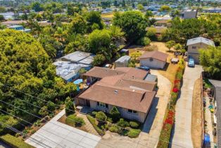 Single Family Residence, 1565 Chestnut ave, Carlsbad, CA 92008 - 49