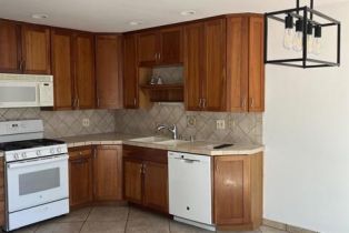 Townhouse, 3279 Caminito Ameca, La Jolla, CA 92037 - 3