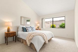 Condominium, 8278 Caminito Modena, La Jolla, CA 92037 - 9