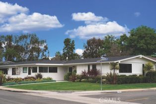 Single Family Residence, 1300 Santanella Terrace, Corona Del Mar, CA 92625 - 2