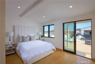 Single Family Residence, 127 Bay ave, Newport Beach, CA 92661 - 22