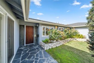Single Family Residence, 2501 Via Marina, Newport Beach, CA 92660 - 3