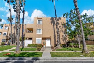 Residential Income, 205 19th ST, Huntington Beach, CA  Huntington Beach, CA 92648