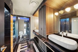 Condominium, 10336 Wilshire blvd, Westwood, CA 90024 - 7