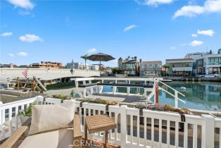 Single Family Residence, 125 Grand Canal, Newport Beach, CA 92662 - 36
