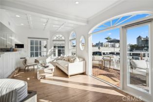 Single Family Residence, 125 Grand Canal, Newport Beach, CA 92662 - 9