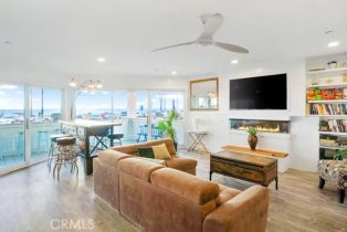 , 2214 W Oceanfront, Newport Beach, CA 92663 - 8