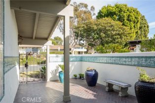 Single Family Residence, 319 Avenida Cerritos, Newport Beach, CA 92660 - 4
