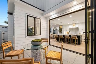Single Family Residence, 208 Collins ave, Newport Beach, CA 92662 - 9