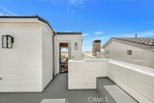 Single Family Residence, 114 Oceanfront, Newport Beach, CA 92661 - 36
