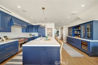 Single Family Residence, 114 Oceanfront, Newport Beach, CA 92661 - 9