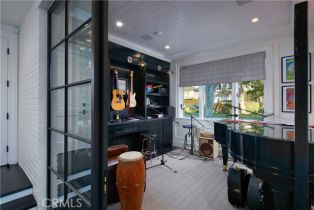 Single Family Residence, 14 Beacon Bay, Newport Beach, CA 92660 - 11