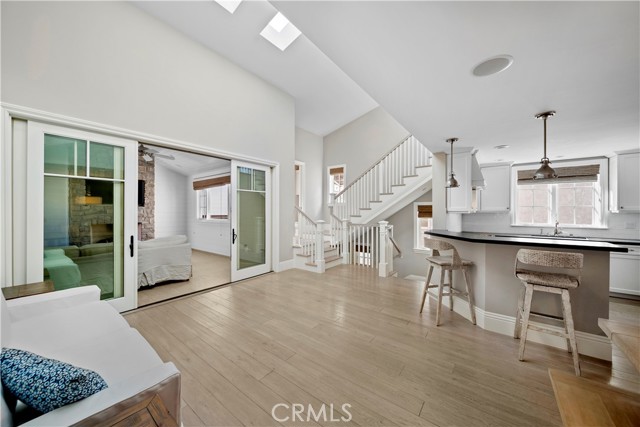 Condominium, 515 Narcissus ave, Corona Del Mar, CA 92625 - 1