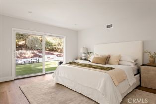Single Family Residence, 4031 Deerhorn dr, Sherman Oaks, CA 91403 - 15