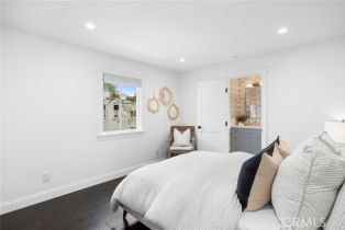 Single Family Residence, 126 Ruby ave, Newport Beach, CA 92662 - 34