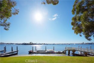 Single Family Residence, 20 Harbor Island, Newport Beach, CA 92660 - 11