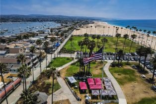 Condominium, 310 Fernando st, Newport Beach, CA 92661 - 24