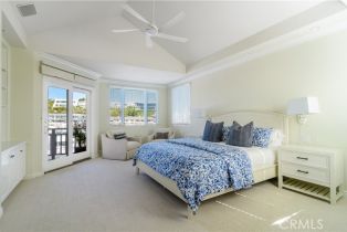 Single Family Residence, 331 Bay Front, Newport Beach, CA 92662 - 15