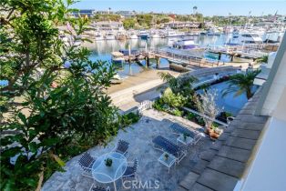 Single Family Residence, 331 Bay Front, Newport Beach, CA 92662 - 17