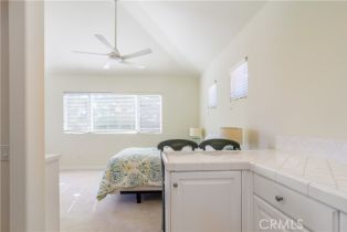 Single Family Residence, 331 Bay Front, Newport Beach, CA 92662 - 26