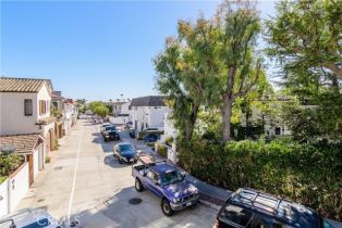 Single Family Residence, 331 Bay Front, Newport Beach, CA 92662 - 28