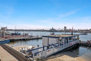 , 404 Bay Front, Newport Beach, CA 92662 - 3