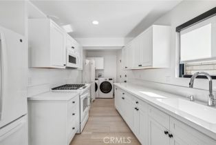 , 404 Bay Front, Newport Beach, CA 92662 - 7