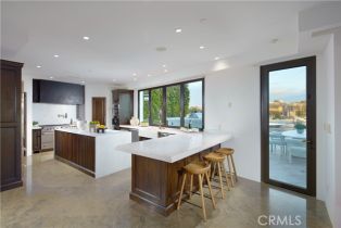 Single Family Residence, 301 Morning Star ln, Newport Beach, CA 92660 - 10