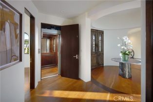 Single Family Residence, 301 Morning Star ln, Newport Beach, CA 92660 - 30