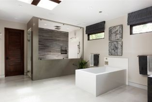 Single Family Residence, 4512 Roxbury rd, Corona Del Mar, CA 92625 - 31