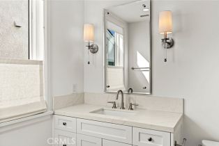 Condominium, 709 Marigold ave, Corona Del Mar, CA 92625 - 17