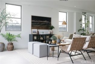 Townhouse, 2230 Newport blvd, Newport Beach, CA 92663 - 3