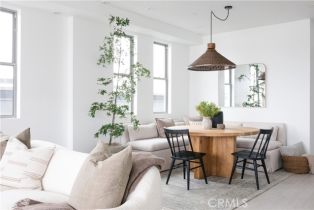 Townhouse, 2230 Newport blvd, Newport Beach, CA 92663 - 4