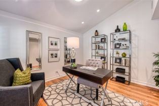 Townhouse, 501 Avenida Ladera, Newport Beach, CA 92660 - 4