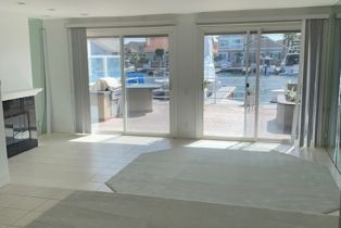 Condominium, 3310 Tempe dr, Huntington Beach, CA 92649 - 3