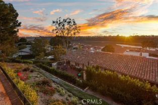 Single Family Residence, 304 Avenida Cumbre, Newport Beach, CA 92660 - 20