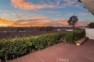 Single Family Residence, 304 Avenida Cumbre, Newport Beach, CA 92660 - 5
